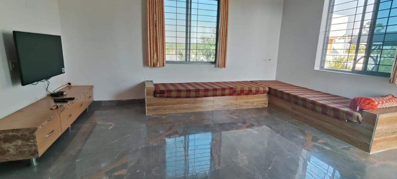 Villa Krishna Farm & Forest Bhuj Exterior foto